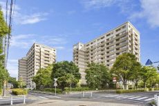 地下鉄東山線「池下」駅徒歩5分の他、地下鉄桜通線・JR中央本線が利用可能。暮らしに便利な住環境です。