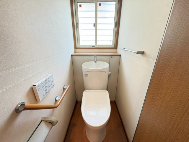 トイレ  写真撮影日：2026-08-28