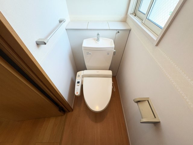 トイレ  写真撮影日：2026-08-28