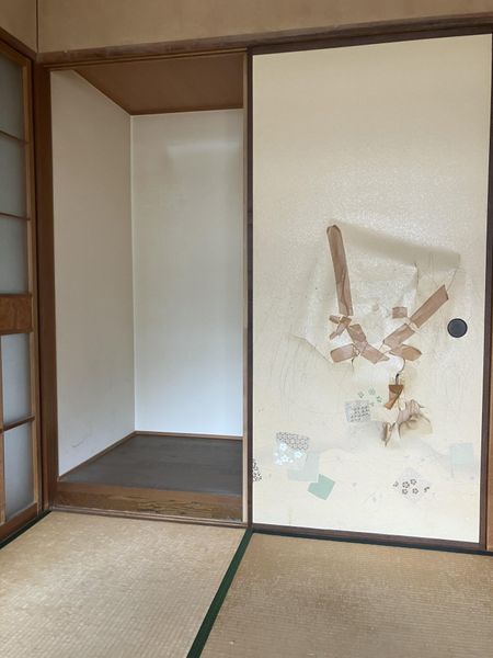 南側和室押入