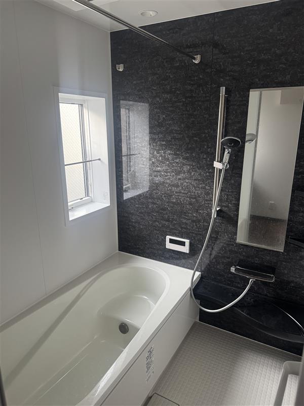 浴室 写真撮影日：11/14/25, 12:00 AM