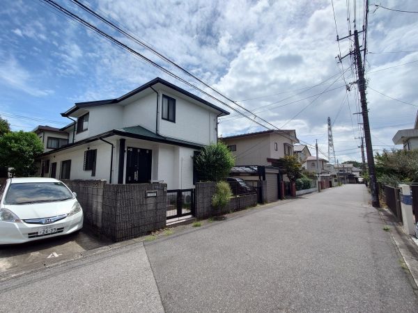 前面道路含む現地写真  写真撮影日：2023-08-27