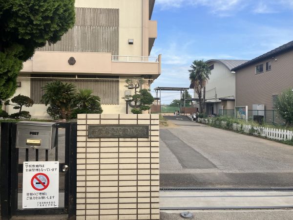 花園小学校 60m 写真撮影日：2023-08-27 