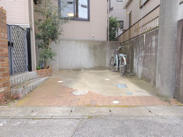 駐車場  写真撮影日：2025-01-27