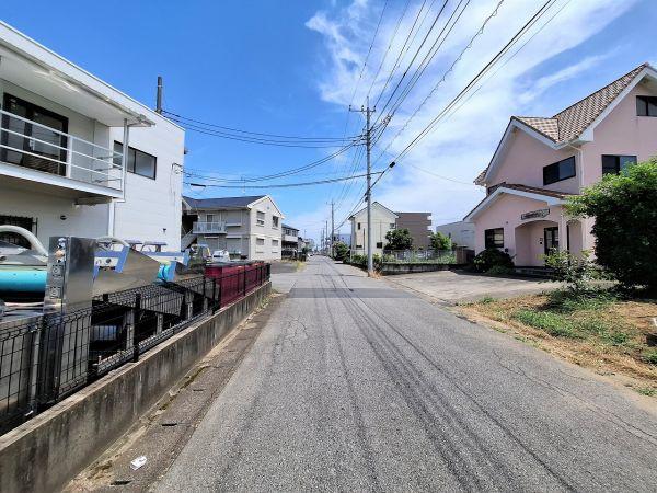 前面道路含む現地写真  写真撮影日：2024-08-02