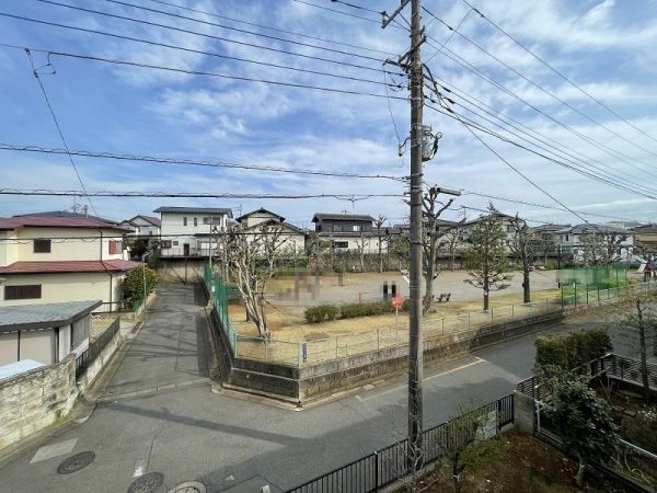 住戸からの眺望写真  写真撮影日：2025-03-28