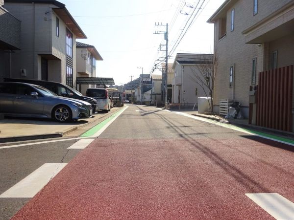 前面道路含む現地写真  写真撮影日：2025-02-08