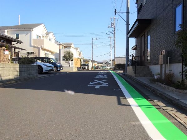 前面道路含む現地写真  写真撮影日：2025-02-08