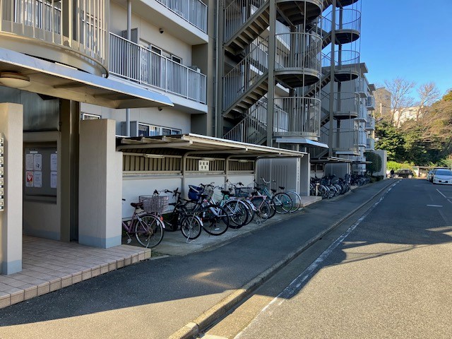 エントランス・駐輪場