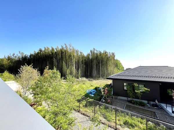住戸からの眺望写真  写真撮影日：2025-04-27