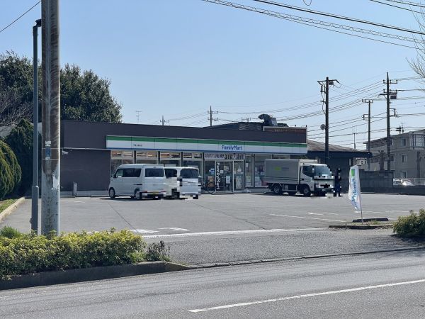 ファミリーマート千葉小倉町店 500m 写真撮影日：2025-03-24 