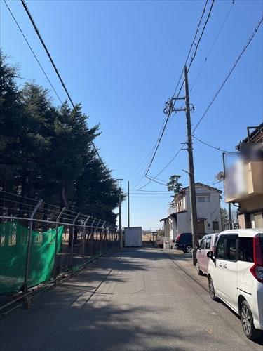 南東側前面道路（２０２５年３月撮影）