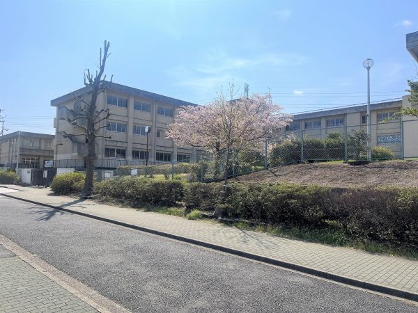 泉台中学校 1900m 写真撮影日：2025-04-12 