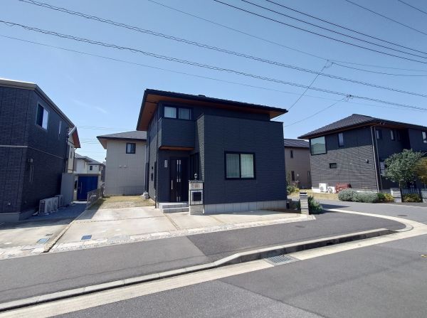 前面道路含む現地写真  写真撮影日：2025-04-24
