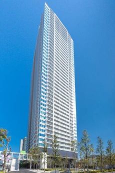 2020年3月築、三菱地所レジデンス・三井不動産レジデンシャル・野村不動産分譲。
