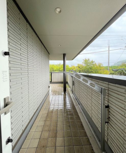 バルコニー  写真撮影日：2025-05-02