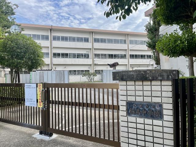 稲毛中学校 420m 写真撮影日：2025-09-01