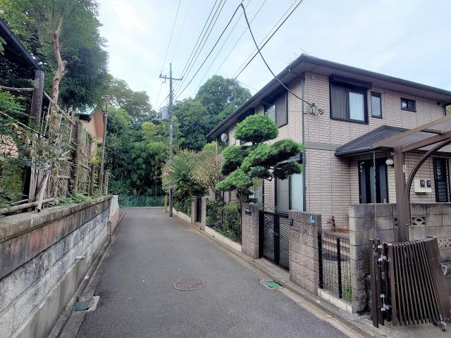 前面道路含む現地写真  写真撮影日：2025-09-28