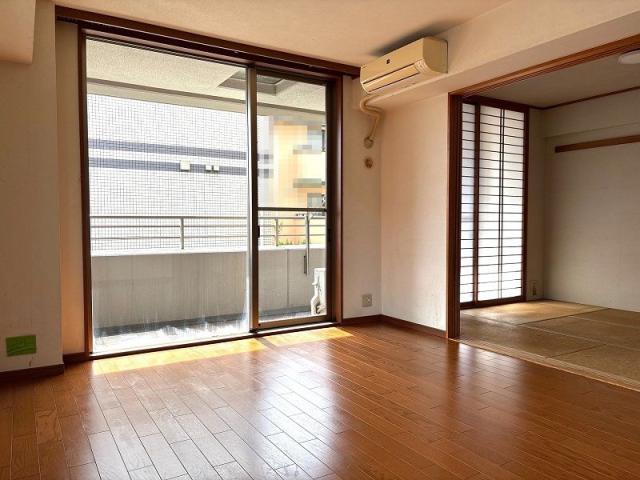 リビング  写真撮影日：2025-10-02