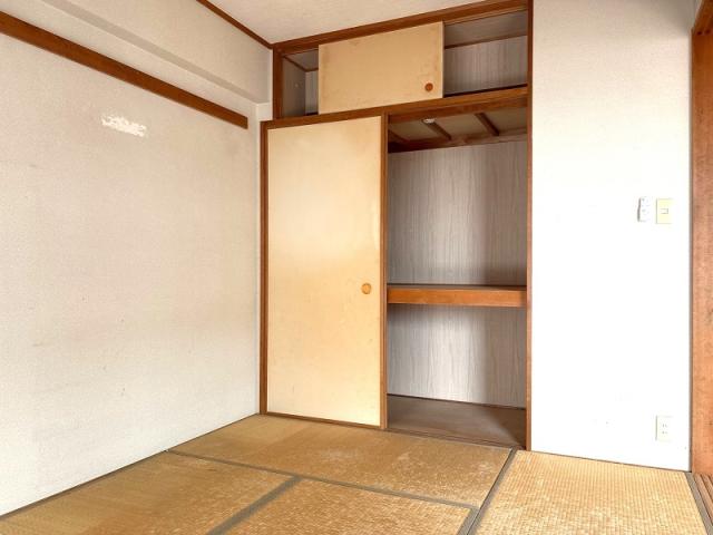 リビング以外の居室  写真撮影日：2025-10-02