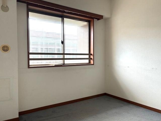 リビング以外の居室  写真撮影日：2025-10-02