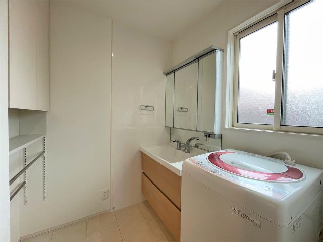 洗面台・洗面所  写真撮影日：2025-10-19