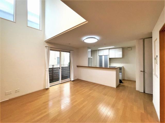 リビング  写真撮影日：2025-10-25