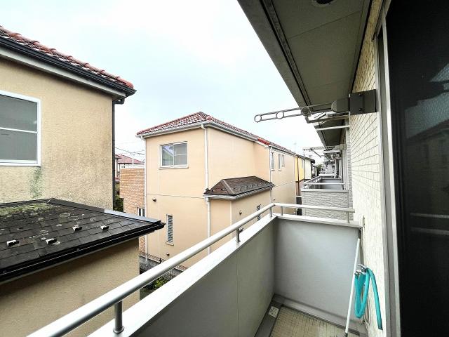 バルコニー  写真撮影日：2025-10-25