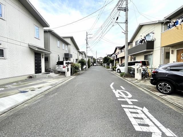 前面道路含む現地写真  写真撮影日：2025-10-25