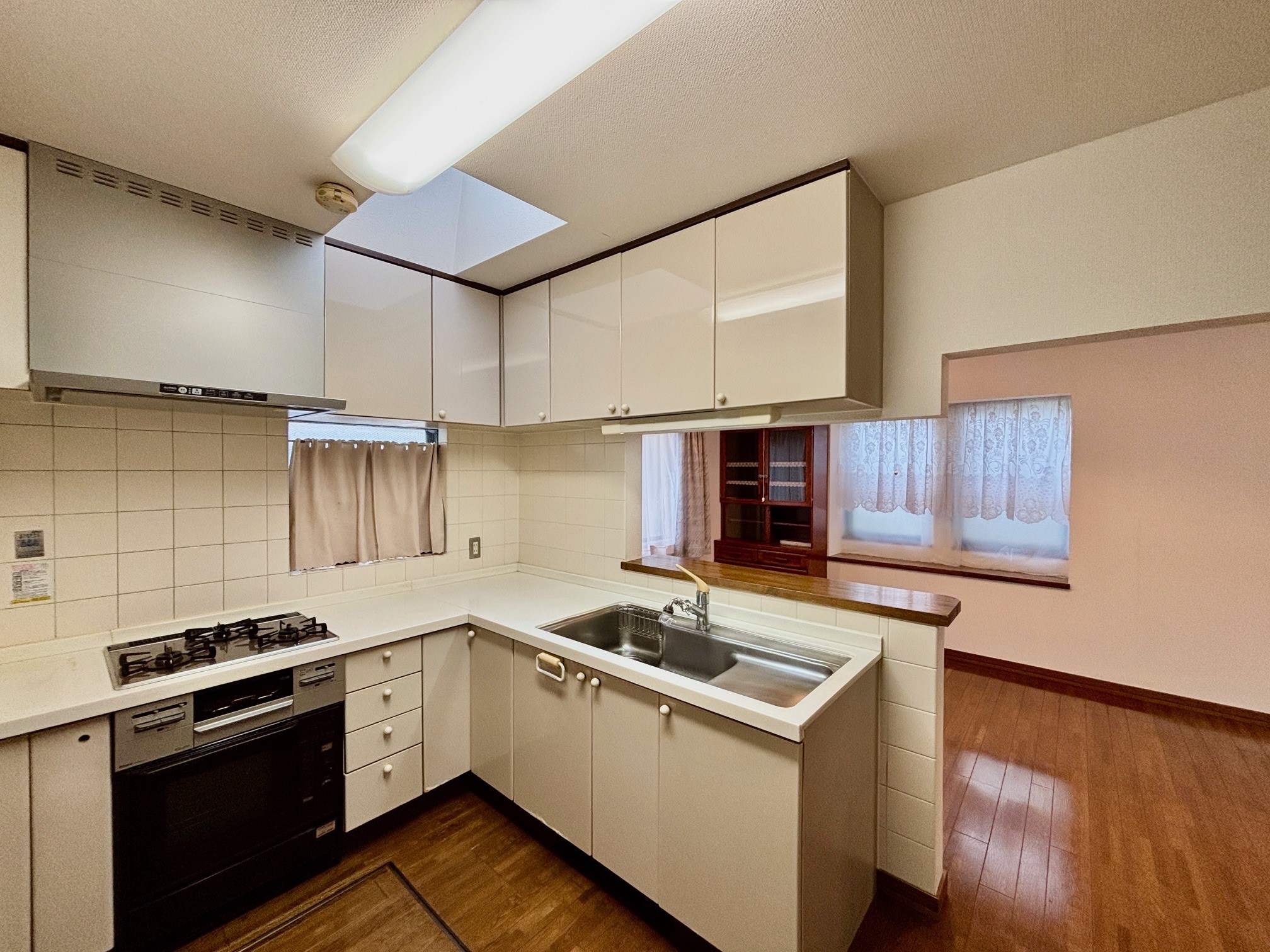 キッチン 写真撮影日：10/19/25, 12:00 AM