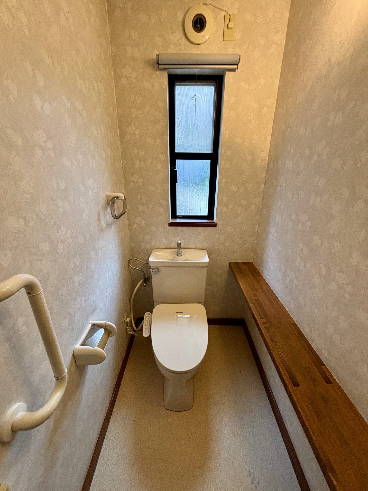 1階トイレ 写真撮影日：10/19/25, 12:00 AM