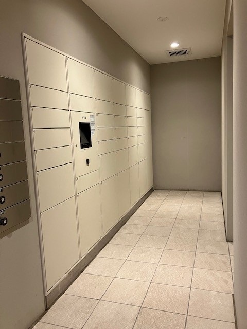 宅配ボックス 写真撮影日：11/1/25, 12:00 AM