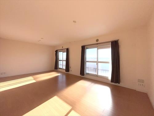 リビング約１４．２帖