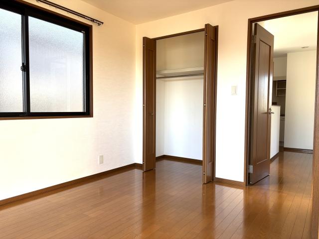 リビング以外の居室  写真撮影日：2025-12-18