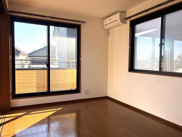 リビング以外の居室  写真撮影日：2025-12-18