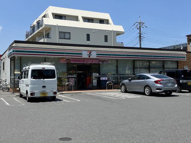 セブンイレブン新松戸5丁目店 190m 写真撮影日：2025-06-13