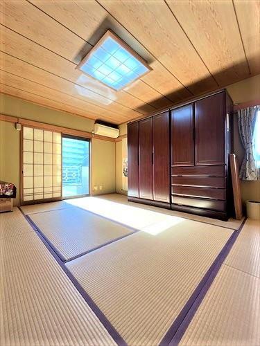 ２階和室（約１０帖）