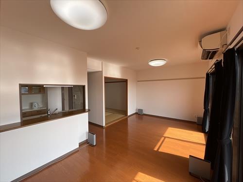 リビングダイニング