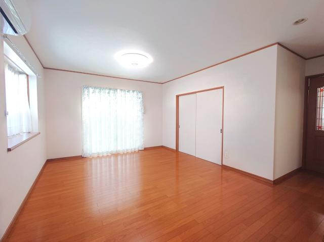 リビング  写真撮影日：2026-03-15