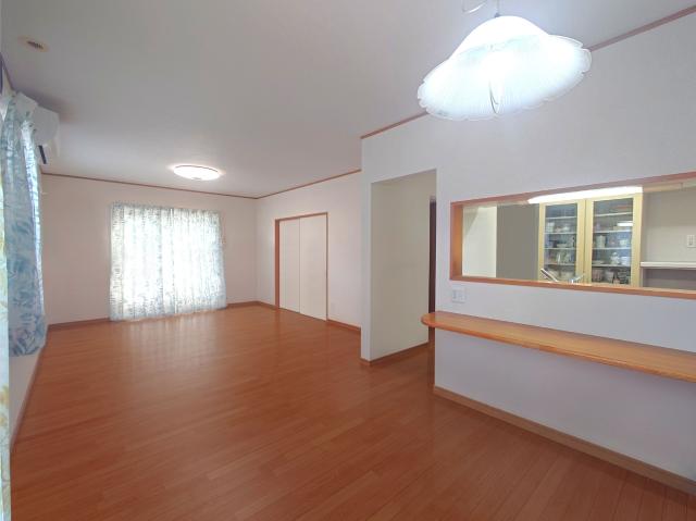 リビング  写真撮影日：2026-03-15