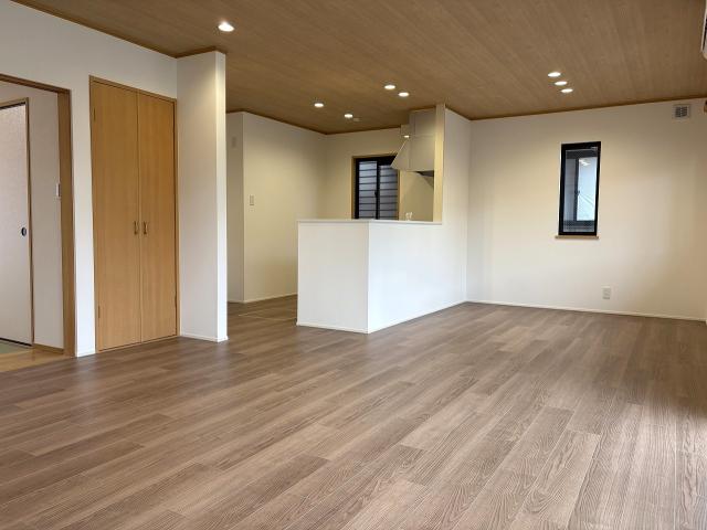 リビング  写真撮影日：2026-04-11