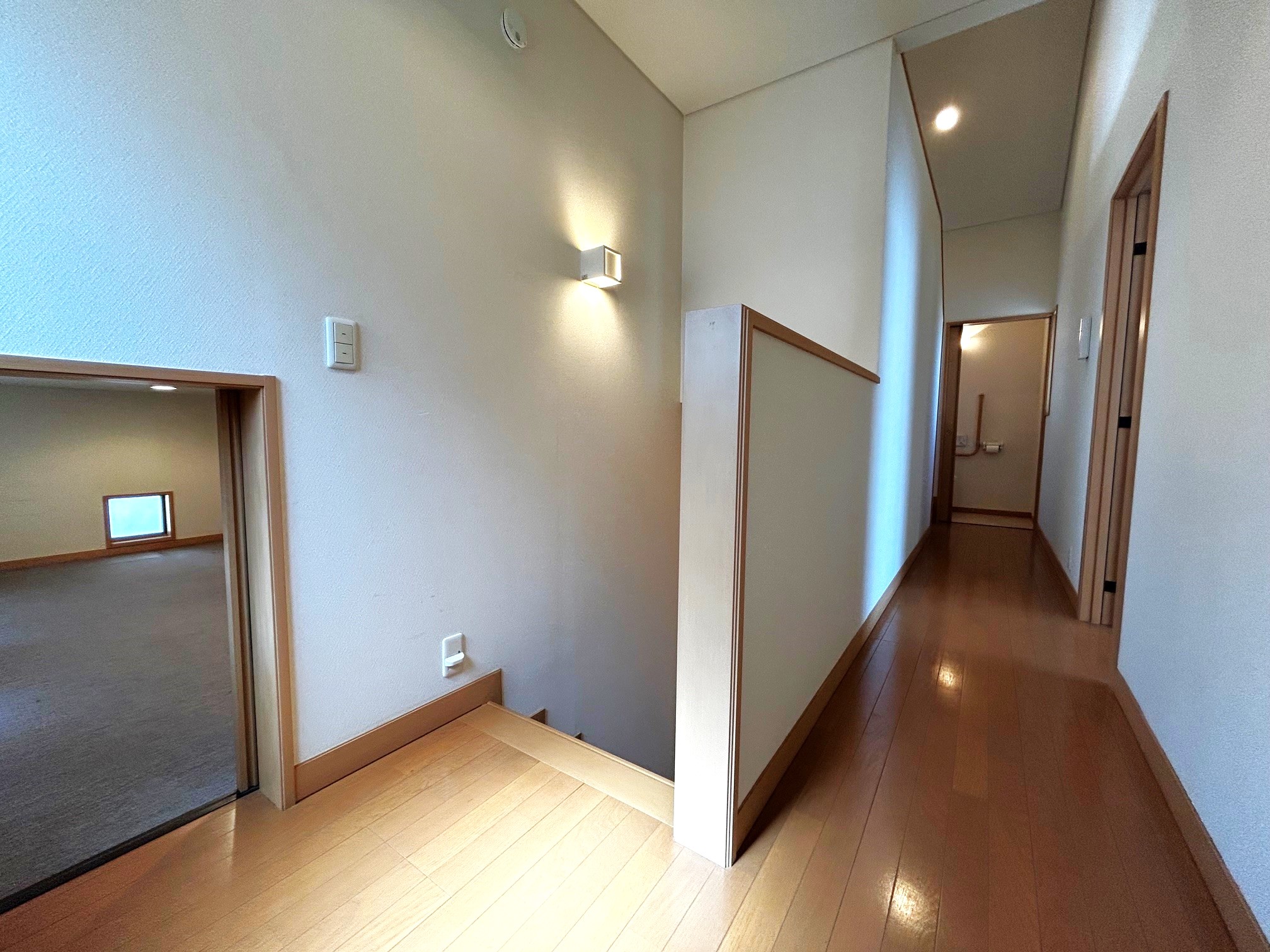中2階ホール・階段