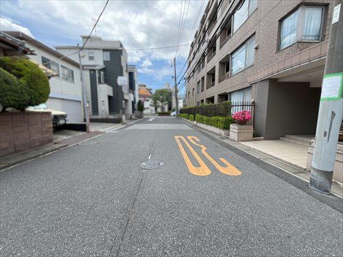 前面道路（２０２６年５月撮影）