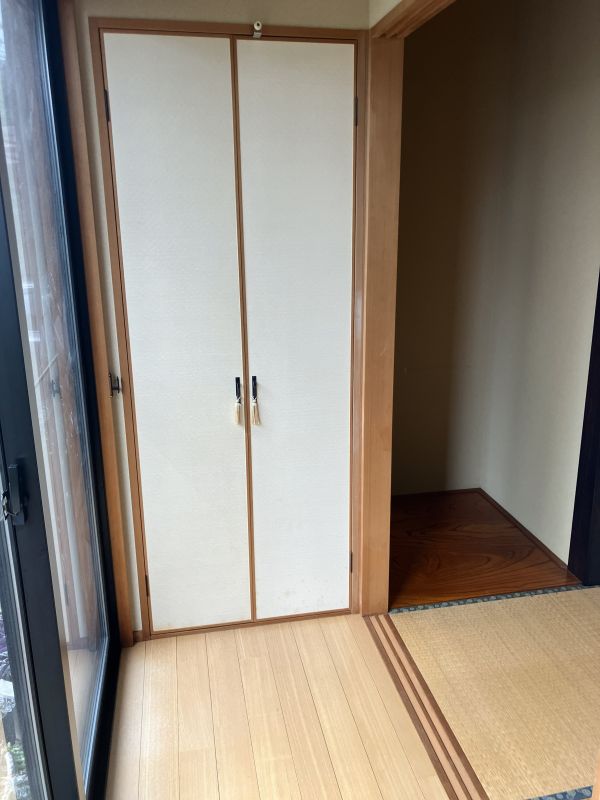 広縁・押入