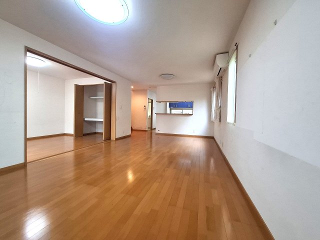 リビング  写真撮影日：2026-08-17