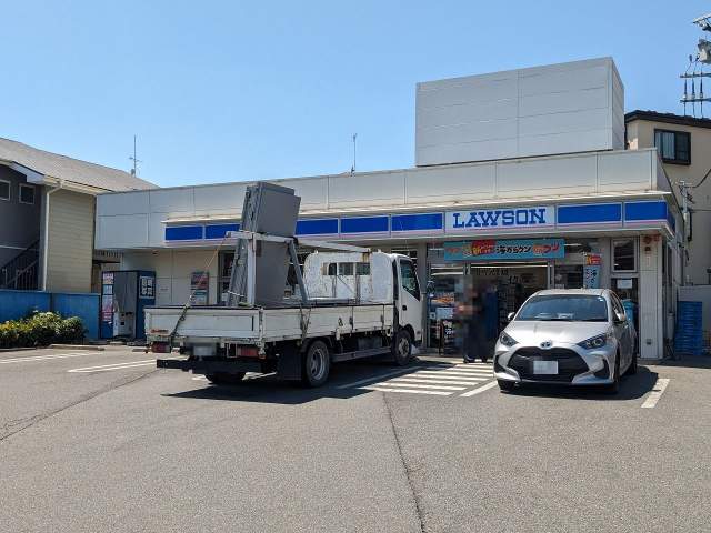 ローソン船橋塚田駅前店 160m 写真撮影日：2026-10-03