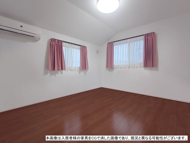 リビング以外の居室  写真撮影日：2026-10-04