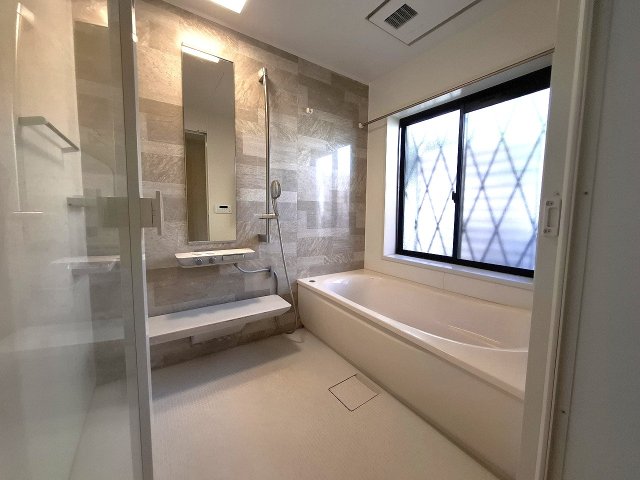 浴室  写真撮影日：2026-10-09