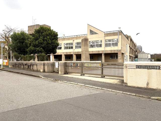土気南中学校 840m 写真撮影日：2026-10-09