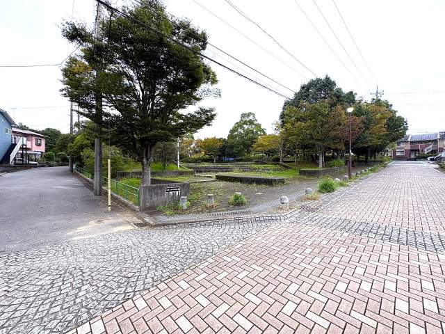ほほえみの広場公園 310m 写真撮影日：2026-10-09